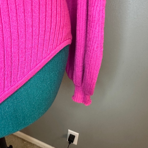 Mock Neck Bodysuit - Picture 4 of 6